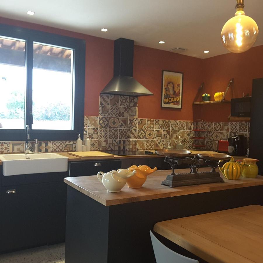 Philoxenia Acomodação com café da manhã Pourrieres Exterior foto